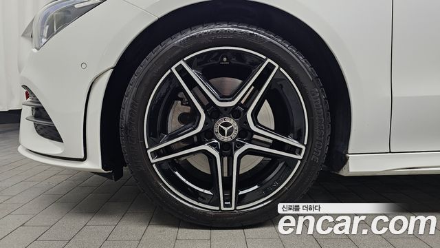 Mercedes-Benz CLA-Class (C118) CLA250 4MATIC 2023 — фото 5