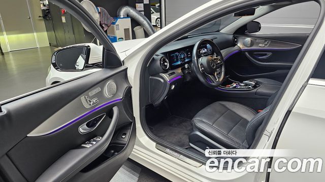 Mercedes-Benz E-Class (W213) E300 AMG Line 2019 — фото 10