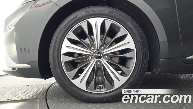 Kia K8 Hybrid Signature 2023 — фото 5