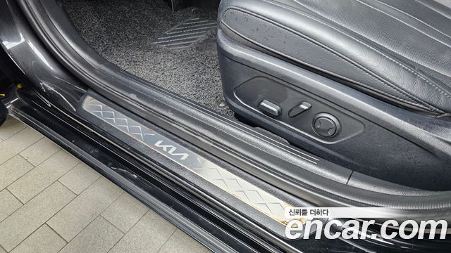 Kia K8 2.5 Gasoline 2WD Noblesse Light 2022 — фото 27