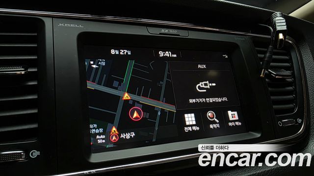 Kia Carnival 9-seater Limousine(Special vehicle) 2019 — фото 13