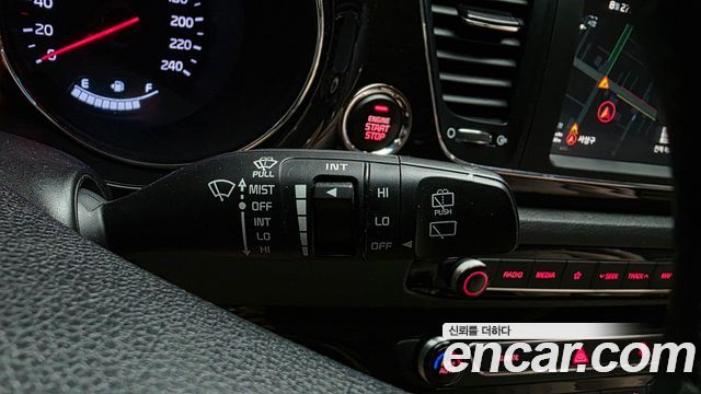 Kia Carnival 9-seater Limousine(Special vehicle) 2019 — фото 16