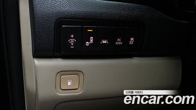 Kia Carnival 9-seater Limousine(Special vehicle) 2019 — фото 19