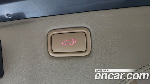 Kia Carnival 9-seater Limousine(Special vehicle) 2019 — фото 30