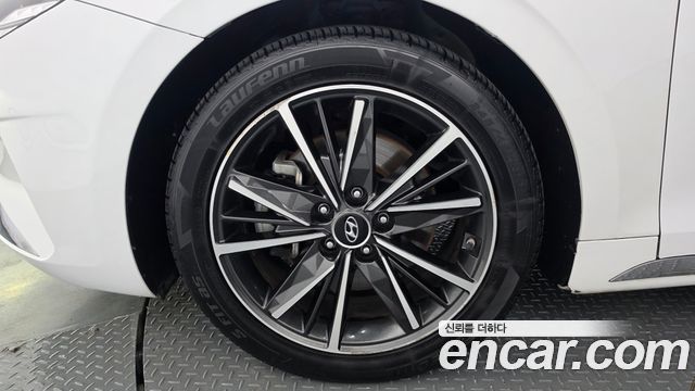 Hyundai Grandeur (IG) 3.0 LPi Rent Car Premium 2020 — фото 5