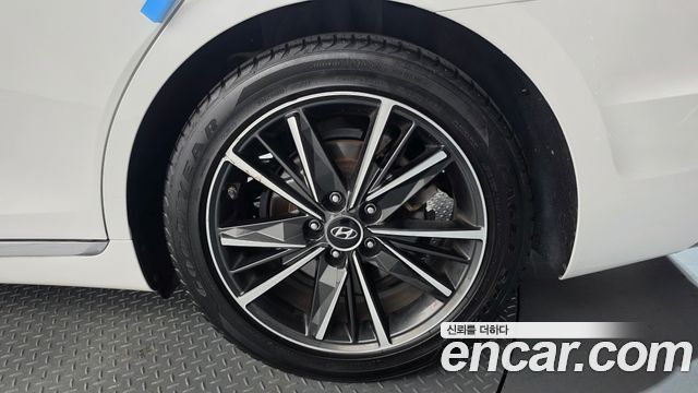Hyundai Grandeur (IG) 3.0 LPi Rent Car Premium 2020 — фото 21