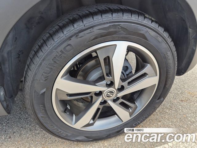 KG Mobility (SsangYong) Style Korando C 2.2 RX 4WD DLX 2017 — фото 5