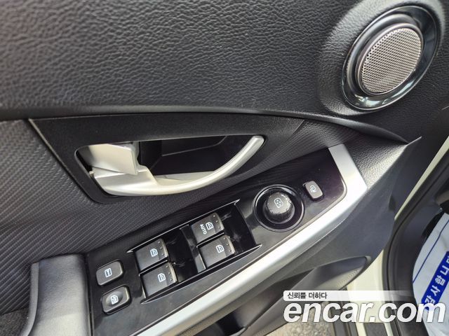 KG Mobility (SsangYong) Style Korando C 2.2 RX 4WD DLX 2017 — фото 20
