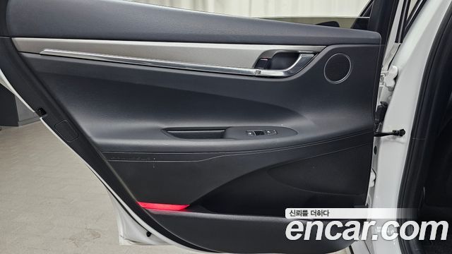 Hyundai Grandeur Hybrid (IG) Le Blanc 2022 — фото 25