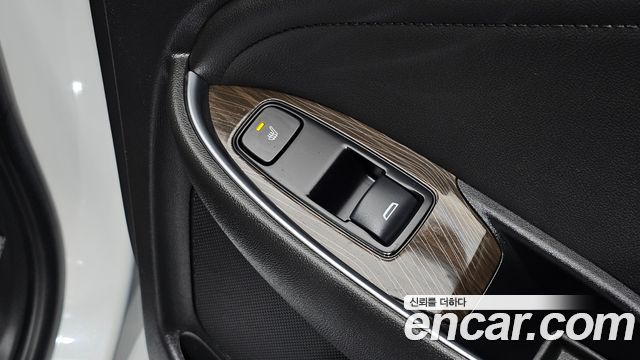 Chevrolet Malibu 2.0 Turbo Redline 2022 — фото 18