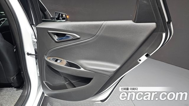 Chevrolet Malibu 2.0 Turbo Redline 2022 — фото 25