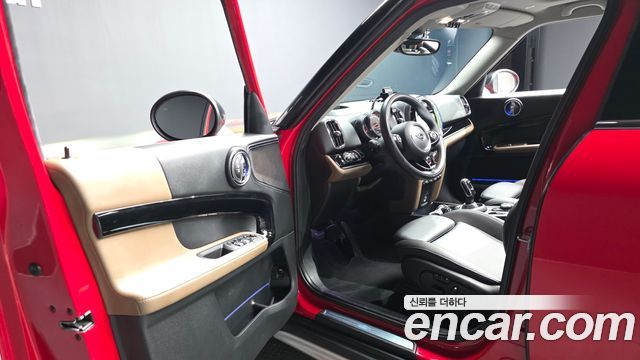 MINI Cooper D Countryman ALL4 HIGH 2nd 2019 — фото 10