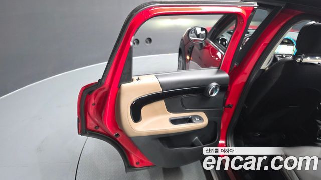 MINI Cooper D Countryman ALL4 HIGH 2nd 2019 — фото 25