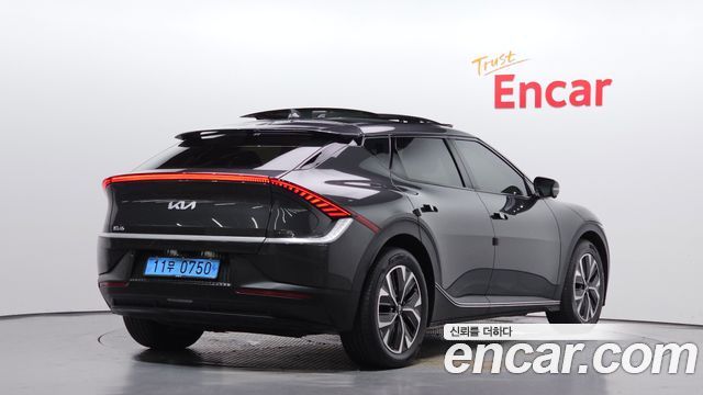 Kia EV6 Long Range 4WD Air 2023 — фото 2