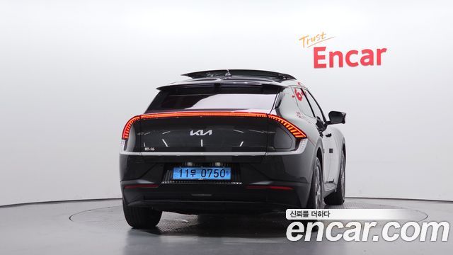 Kia EV6 Long Range 4WD Air 2023 — фото 4