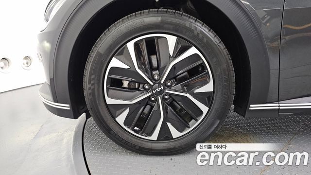 Kia EV6 Long Range 4WD Air 2023 — фото 5