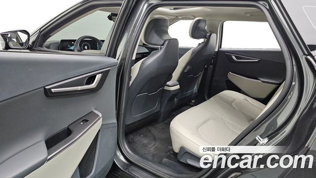 Kia EV6 Long Range 4WD Air 2023 — фото 26