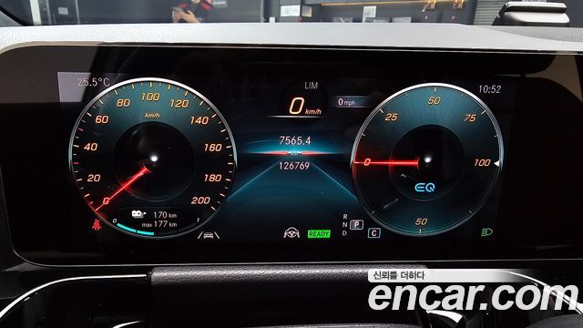 Mercedes-Benz EQA (H243) EQA250 AMG Package Plus 2022 — фото 8