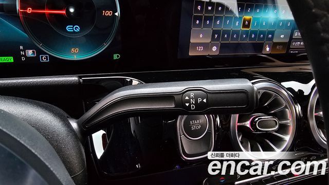 Mercedes-Benz EQA (H243) EQA250 AMG Package Plus 2022 — фото 9