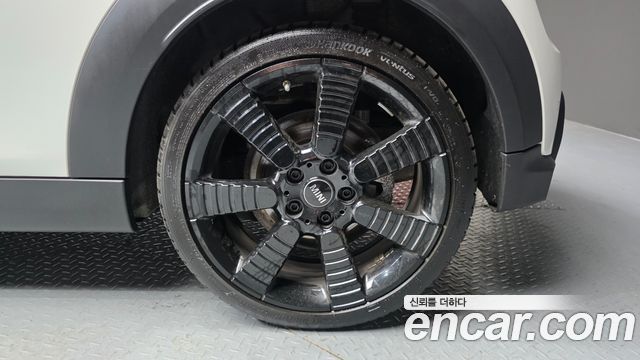 MINI Cooper S Convertible Resolute Edition 3rd Gen 2024 — фото 21