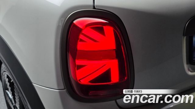 MINI Cooper S Convertible Resolute Edition 3rd Gen 2024 — фото 23