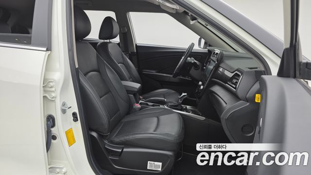 KG Mobility (SsangYong) Very New Tivoli Gasoline 1.5 2WD V3 2022 — фото 11