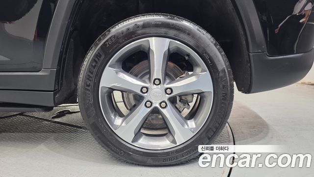 Jeep Grand Cherokee (WL) 3.6 Limited 2023 — фото 21