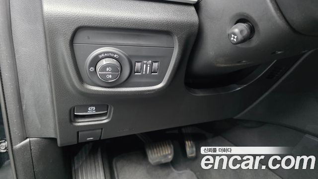 Jeep Grand Cherokee (WL) 3.6 Limited 2023 — фото 31