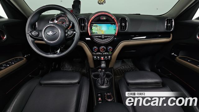 MINI Cooper Countryman HIGH 2nd 2018 — фото 7