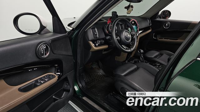 MINI Cooper Countryman HIGH 2nd 2018 — фото 10