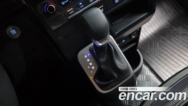 Hyundai Staria HEV 1.6T Cargo 2-Seater Modern 2026 — фото 9