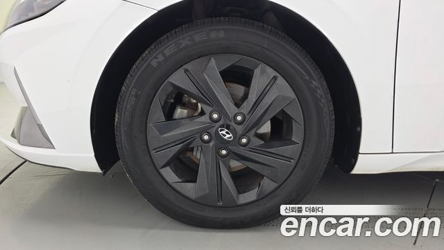 Hyundai Avante (CN7) 1.6 Inspiration 2021 — фото 5