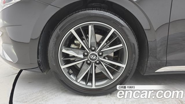 Hyundai Grandeur (IG) 2.5 Le Blanc 2023 — фото 5