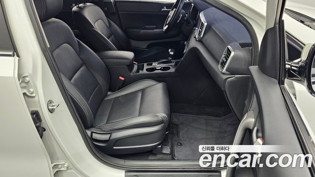 Kia Sportage The Bold Diesel 2.0 2WD Prestige 2019 — фото 12