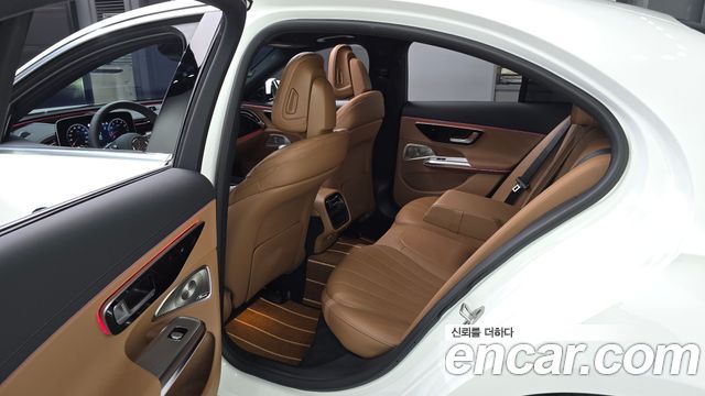 Mercedes-Benz E-Class (W214) E300 4MATIC AMG Line 2026 — фото 11
