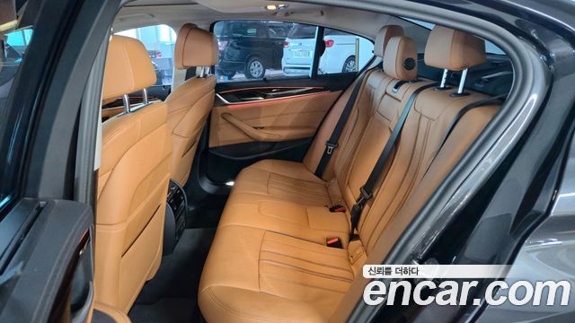 BMW 5 Series (G30) 520i Luxury 2023 — фото 10