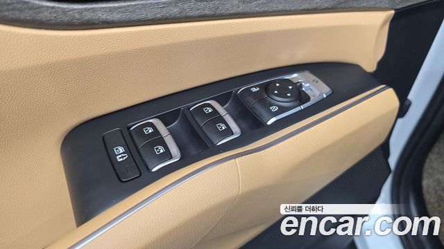Kia Sorento (IV) Gasoline 2.5T 2WD Prestige 2023 — фото 18