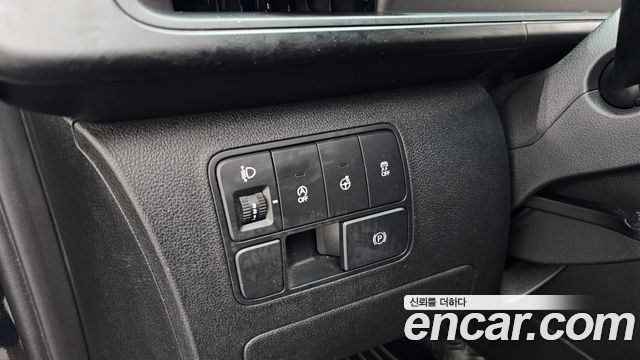 Hyundai Staria Cargo 5-Seater Modern 2024 — фото 17