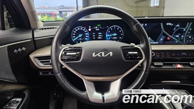 Kia K8 2.5 Gasoline 2WD Noblesse 2023 — фото 14