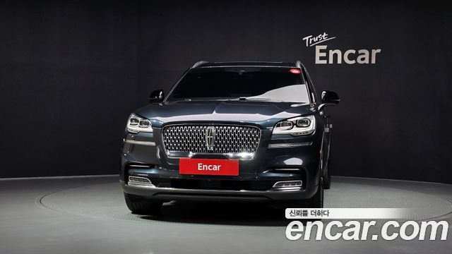Lincoln Aviator (II) 3.0 Reserve  AWD 2023 — фото 3