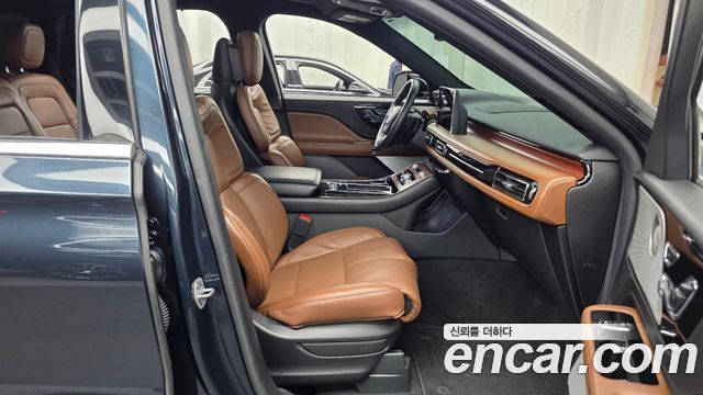 Lincoln Aviator (II) 3.0 Reserve  AWD 2023 — фото 11