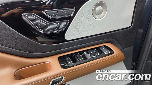 Lincoln Aviator (II) 3.0 Reserve  AWD 2023 — фото 30