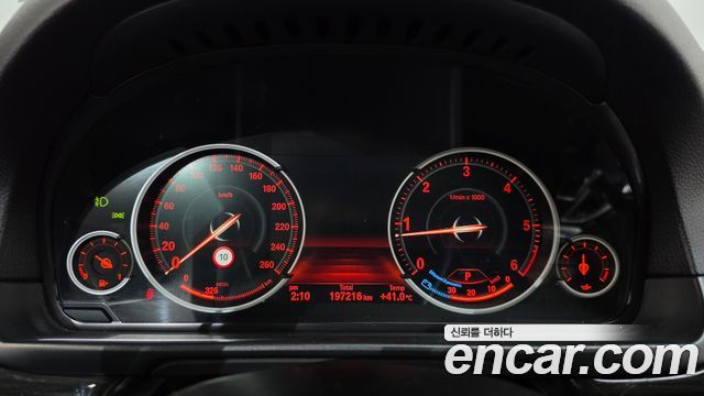 BMW 5 Series (F10) 520d Luxury 2014 — фото 8