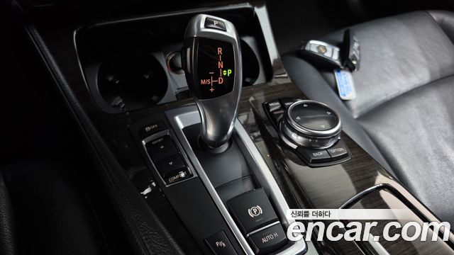 BMW 5 Series (F10) 520d Luxury 2014 — фото 9