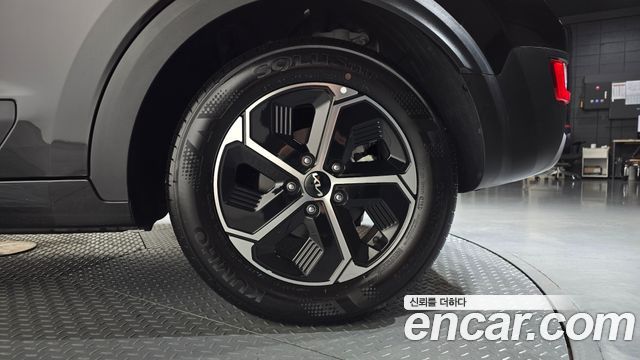 Kia Niro Prestige 2025 — фото 21