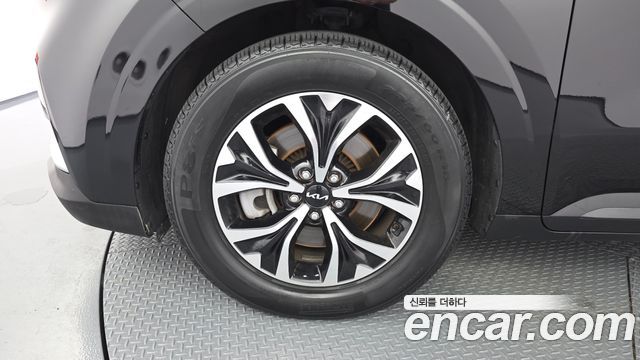 Kia Carnival (IV) Gasoline 9-Seater Prestige 2023 — фото 5