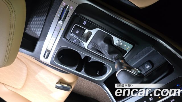 Kia Carnival (IV) Gasoline 9-Seater Prestige 2023 — фото 9