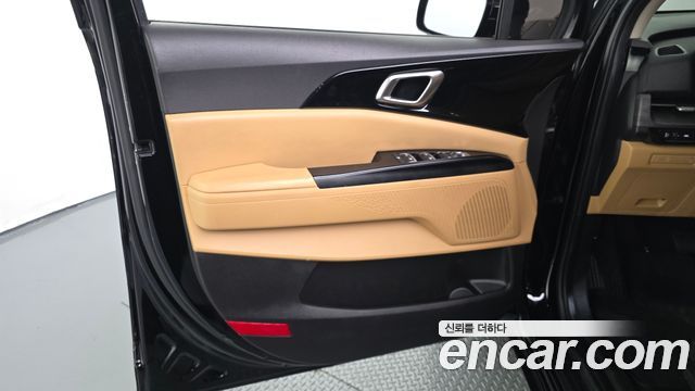 Kia Carnival (IV) Gasoline 9-Seater Prestige 2023 — фото 24