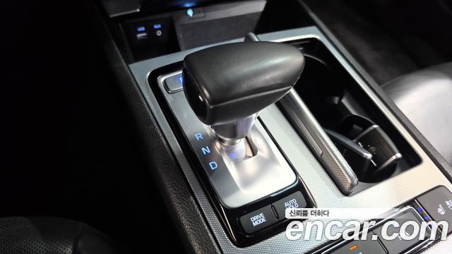 Genesis G80 3.3 GDI AWD Luxury 2018 — фото 9