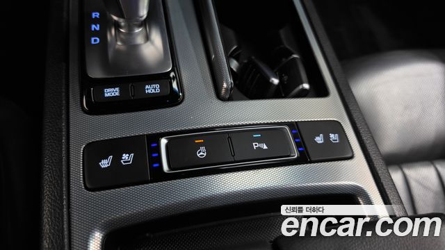 Genesis G80 3.3 GDI AWD Luxury 2018 — фото 19